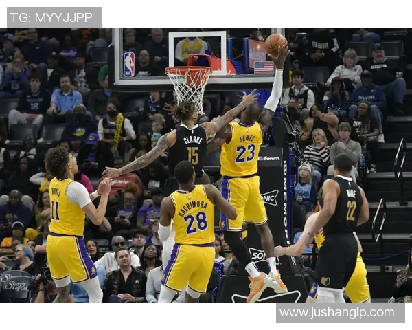 湖人逆转掘金精彩对决揭示球队韧性与战术智慧的完美结合